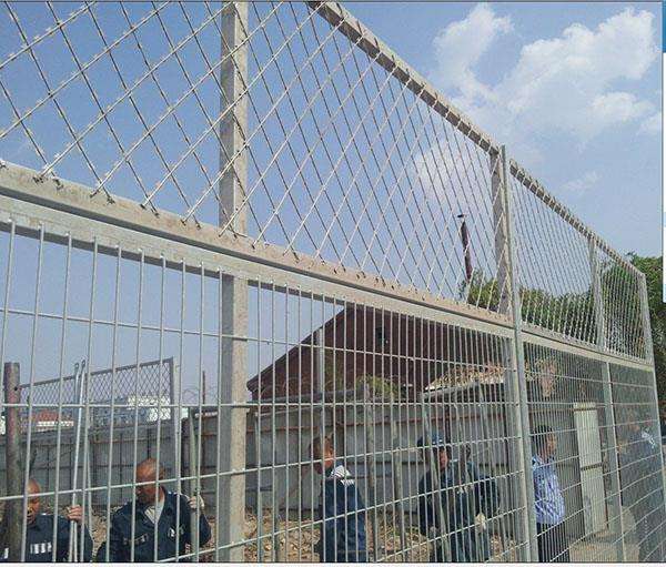 監獄鋼網墻